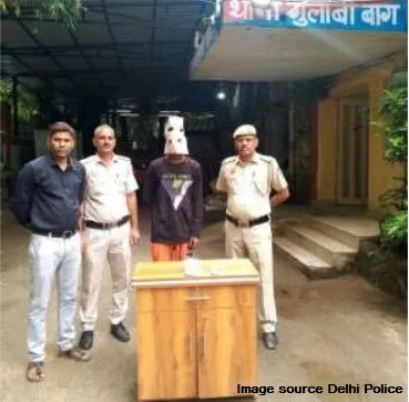 Delhi News PS Gulabi Bagh ने 24 घंटे में Robbery केस सुलझाया.png Delhi News: Gulabi Bagh Police ने 24 घंटे में Robbery केस सुलझाया